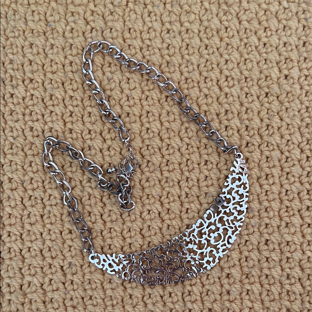 Elegant Silver Chain Necklace